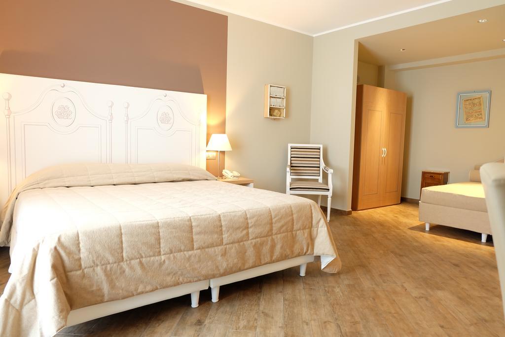 Hotel Monteverde Acqui Terme Exterior foto